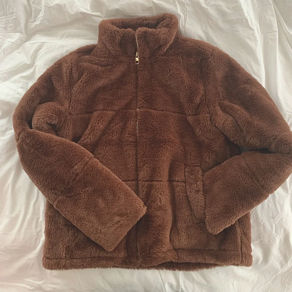 Blashe Camel Brown Faux Fur Cropped Coat - Picture 2 of 4